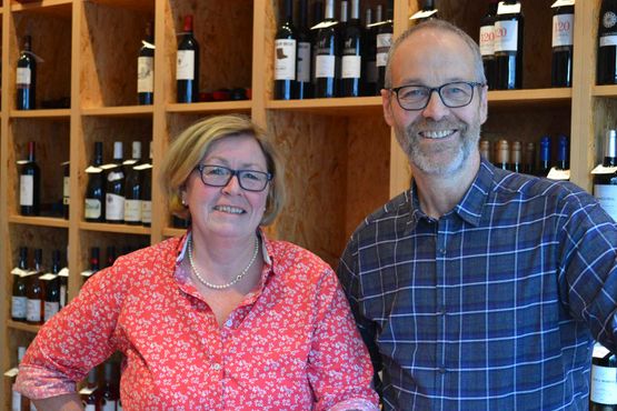 Christiane und Detlef Stuhlmann von Wein Gesing Weinladen in Winterhude